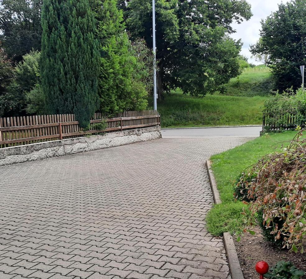 Ferienwohnung Kopold "Im Alten Schulhaus" Pottmes Exterior foto